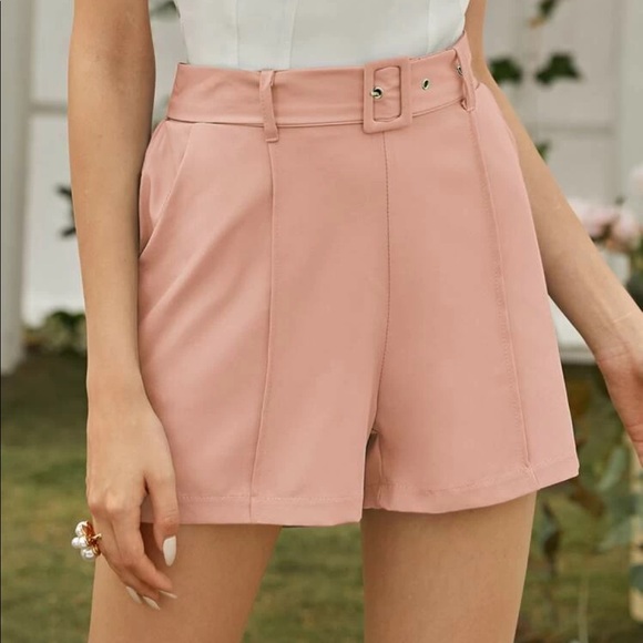 Pink Blazer & Short set - Picture 5 of 6